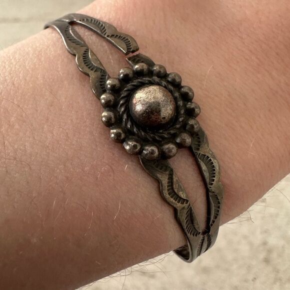 Vintage Old Pawn Native American Sterling Cuff As Is - Picture 4 of 7